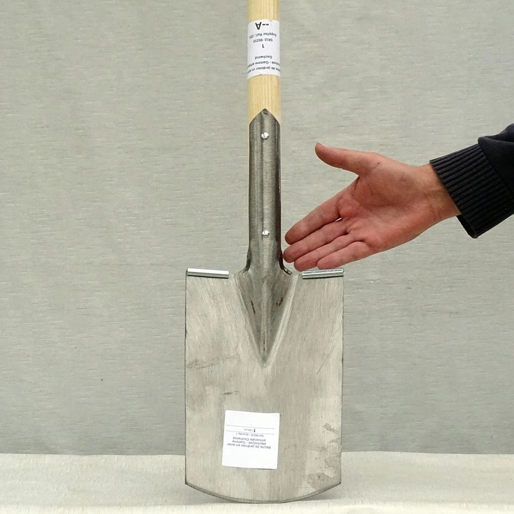 Bêche De Jardinier En Acier électrolysé - Gamme Artisanale Gschwind 4 Bêche De Jardinier En Acier électrolysé - Gamme Artisanale Gschwind – Image 4