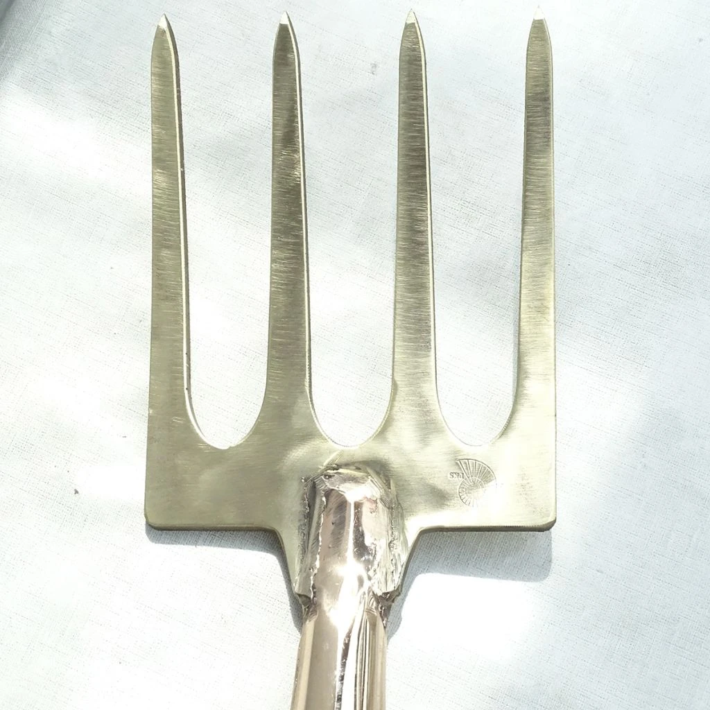 Fourche à Bêcher En Cuivre Modèle Antares - Gamme PKS Bronze 3 Fourche à Bêcher En Cuivre Modèle Antares - Gamme PKS Bronze – Image 3