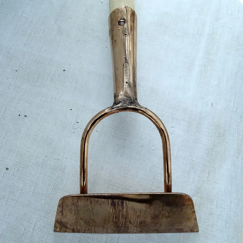 Grattoir En Cuivre Modèle Deneb - Gamme PKS Bronze 2 Grattoir En Cuivre Modèle Deneb - Gamme PKS Bronze – Image 2