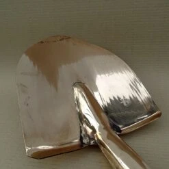 Pelle De Chantier En Cuivre Modèle Libra - Gamme PKS Bronze 9 Pelle De Chantier En Cuivre Modèle Libra - Gamme PKS Bronze -Promesse De Fleurs Pelle de chantier en cuivre modele Libra Gamme Schauberger 99244 4