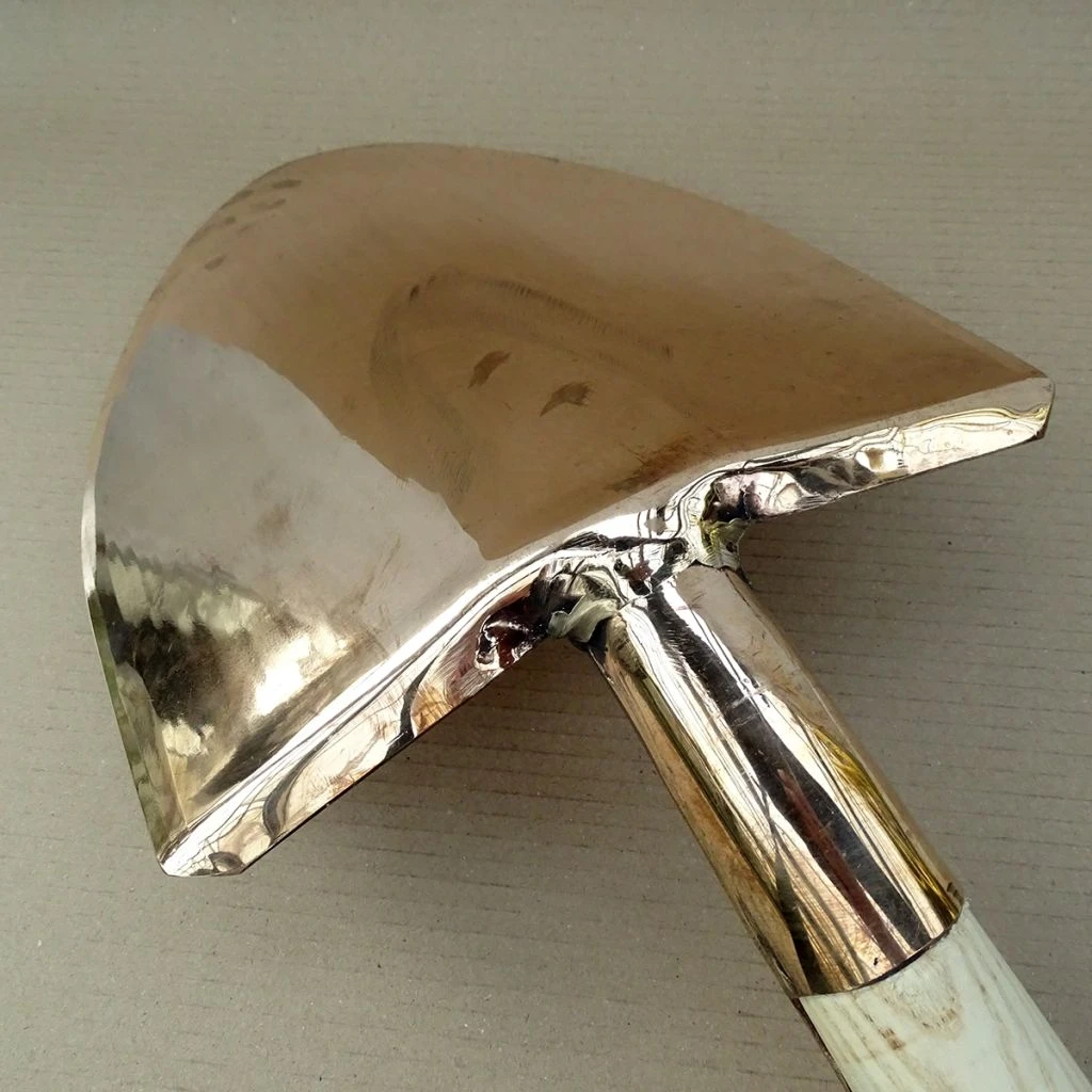 Pelle De Chantier En Cuivre Modèle Libra - Gamme PKS Bronze 3 Pelle De Chantier En Cuivre Modèle Libra - Gamme PKS Bronze – Image 3