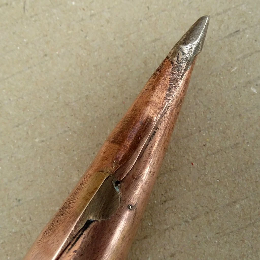 Plantoir à Main En Cuivre Modèle Maia - Gamme PKS Bronze 2 Plantoir à Main En Cuivre Modèle Maia - Gamme PKS Bronze – Image 2